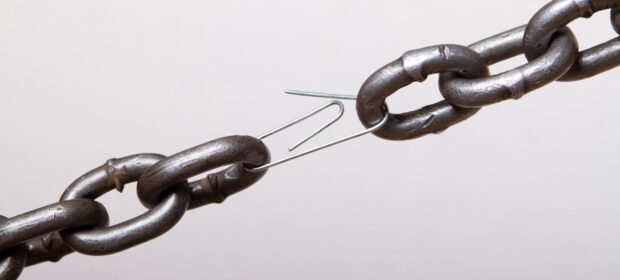 The weakest link. Phishing emails as a pentesting tool