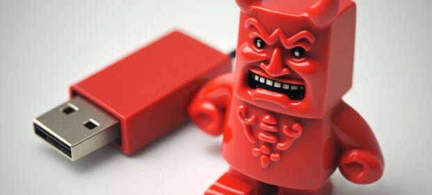 VERY bad flash drive. BadUSB attack in detail