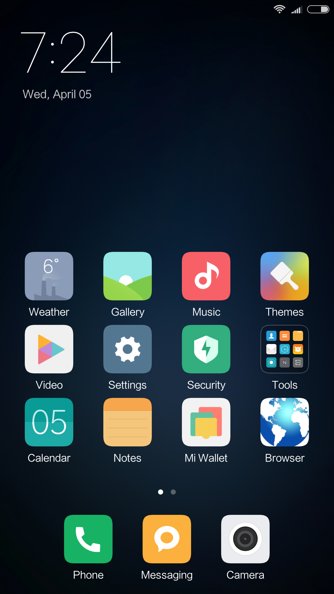 Sleek stock app icons vs colorful chaos from third‑party apps